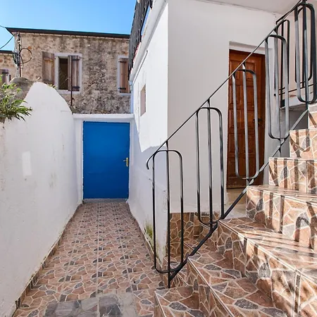 Zens Village Escape * Dhërmi